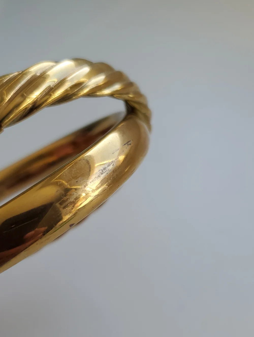 Bellezza ITALY Twist Bangle Bracelet